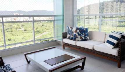 Apartamento à venda em Parque Enseada - SP
