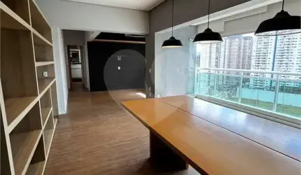 Apartamento com 3 quartos à venda em Alphaville Empresarial - SP