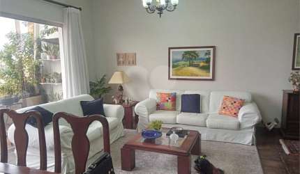 Sobrado com 4 quartos à venda ou para locação em Vila Albertina - SP
