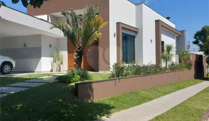 Casa térrea com 4 quartos à venda em Moinho Velho - SP