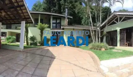 CASA ASSOBRADADA - PARQUE RIO ABAIXO - SP