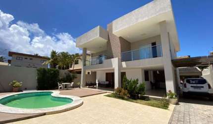 Casa 5/4 em Vilas do Atlantico