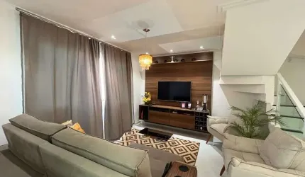 EXCELENTE CASA COM 2 SUÍTES