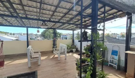 Casa com 3 dormitórios à venda, 130 m² por R$ 550.000 - Ipitanga - Lauro de Freitas/BA