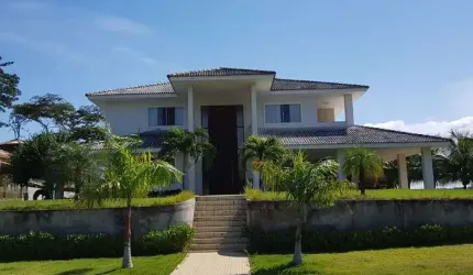 Casa com 4 dormitórios à venda, 390 m² por R$ 4.950.000 - Encontro das Águas - Lauro de Freitas/BA