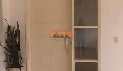 Residência sofisticada e espaçosa no prestigiado Residencial Paineiras, em Campinas. Esta casa, com 4 quartos, todos suítes