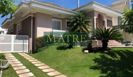 Casa alto padrão 4 dormitórios sendo 3 suítes