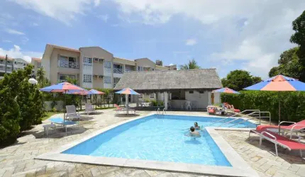 Apartamento no Yacth village ponta negra 1/4 vista mar a venda