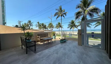 Apartamento em Praia Grande, prédio frente mar com 02 dormitórios e vista mar!