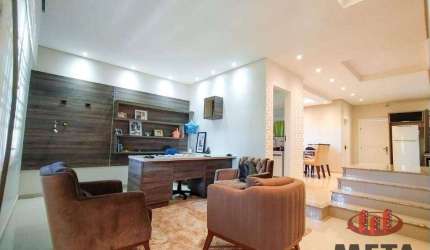 Sobrado com 3 dormitórios à venda, 233 m² por R$ 1.510.500,00 - Iririú - Joinville/SC