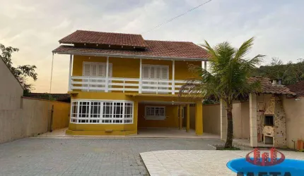 Casa com 4 dormitórios à venda, 230 m² por R$ 850.000,00 - Nova Brasília - Joinville/SC
