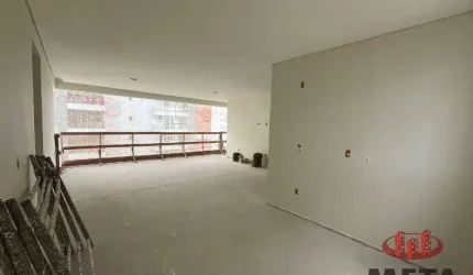 Apartamento com 3 dormitórios à venda, 120 m² por R$ 1.459.954,65 - América - Joinville/SC