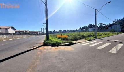 Terreno de esquina com 361,26 m2 à venda em Novo Hamburgo.