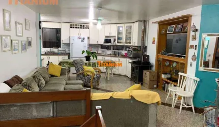 Cobertura a venda no bairro Rio Branco, em Novo Hamburgo, com cinco dormitórios.