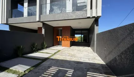 Casa à venda com 3 dormitórios, sendo 1 suíte, lareira, churrasqueira, no Bairro Rincão em Novo Hamburgo.