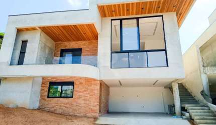 Casa de Condomínio em Condomínio Terras do Vale  -  Caçapava