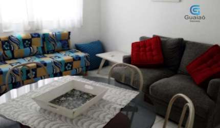 Alugo apartamento todo mobiliado de 01 dormitório e garagem no Gonzaga em Santos.