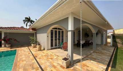 Casa para Venda em Pirassununga, Cidade Jardim, 4 dormitórios, 2 suítes, 4 banheiros, 2 vagas