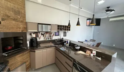Casa para Venda em Pirassununga, Vila São Guido, 3 dormitórios, 1 suíte, 3 banheiros, 2 vagas