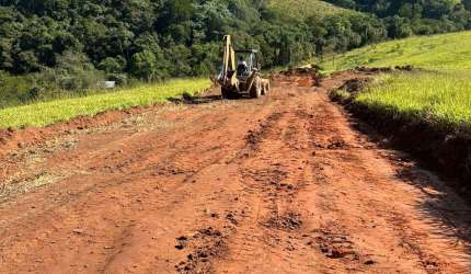 Terreno á venda ótima localização em área rural