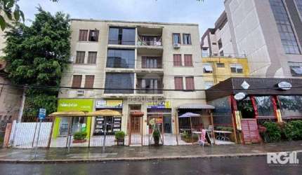 AMPLO APARTAMENTO DE FRENTE COM SACADA 3 DORMITÓRIOS