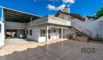 Casa no Sarandi de 2 dormitórios e 2 vagas