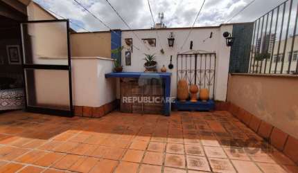 Cobertura 2 dormitórios à venda Petrópolis Porto Alegre/RS
