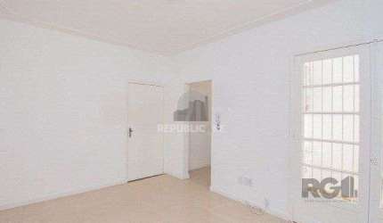 APARTAMENTO  JK -  1 dormitório - 22,00 m² - MENINO DEUS
