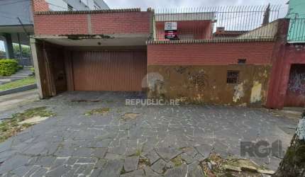 Casa 4 dormitórios à venda Teresópolis Porto Alegre/RS