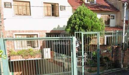 Ótima Casa com 3 dormitórios, no bairro Ipanema, zona sul de Porto Alegre, RS.