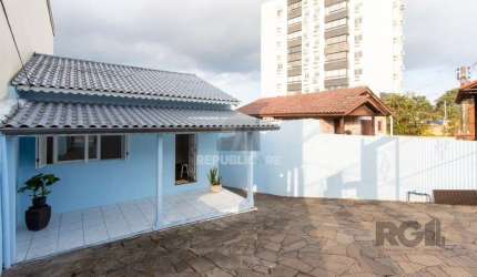 Casa 2 dormitórios à venda Cavalhada Porto Alegre/RS