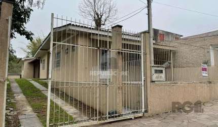 Casa 3 dormitórios à venda Vila Nova Porto Alegre/RS