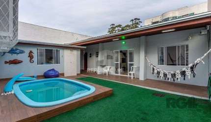 Casa no Jardim do Salso de 3 dormitórios pátio e piscina