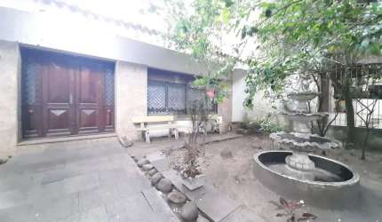Casa 5 dormitórios à venda Floresta Porto Alegre/RS
