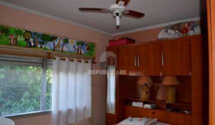 Apartamento em Porto Alegre, no bairro Cidade Baixa, com 2 dormitório(s), e 2 ba
