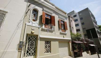 Casa para Venda - 240m², 3 dormitórios, sendo 1 suites - Independência