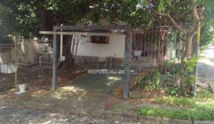 Casa 2 dormitórios à venda Cristal Porto Alegre/RS
