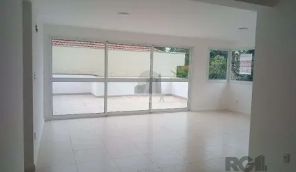 Apartamento garden com 2 suítes, lavado, área de serviço. um pátio enorme muito