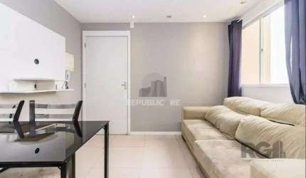 Apartamento de 2 dormitórios de 42m², no bairro Glória
