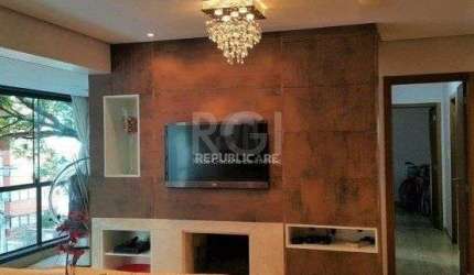 Excelente apartamento localizado no bairro Bela Vista, 128 m² privativos, totalm