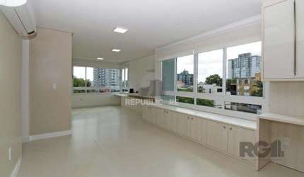 Excelente apartamento de 98m² com 3 dormitórios e 2 vagas.