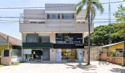 Apartamento com uma cobertura horizontal com 329,10 m² privativos com suíte