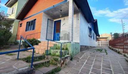 Casa para Venda - 184m², 4 dormitórios, sendo 1 suites, 5 vagas - Cavalhada