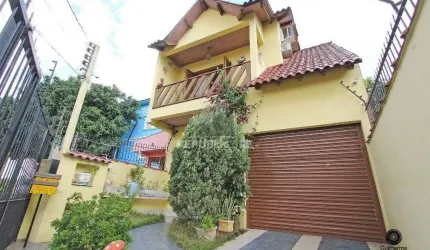 Casa para Venda - 165m², 3 dormitórios, sendo 1 suites, 2 vagas - Medianeira