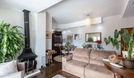 Cobertura para Venda - 255m², 3 dormitórios, sendo 1 suites, 2 vagas - Praia de