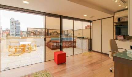 Cobertura para Venda - 252m², 3 dormitórios, sendo 1 suites, 2 vagas - Menino De