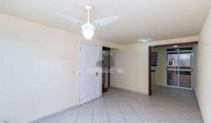Casa em condomínio com 3 dormitórios, suíte, espaço gourmet.