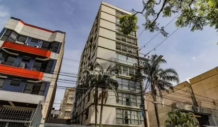 Apartamento 3 quartos, 2 suítes, closet e 1 vaga de garagem no bairro Bom Fim em