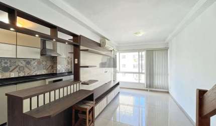 Linda cobertura semi mobiliada baixou de $ 680.000 para $ 660.000 venha conferir