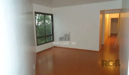 Apartamento de 2 dormitórios dependência e vaga